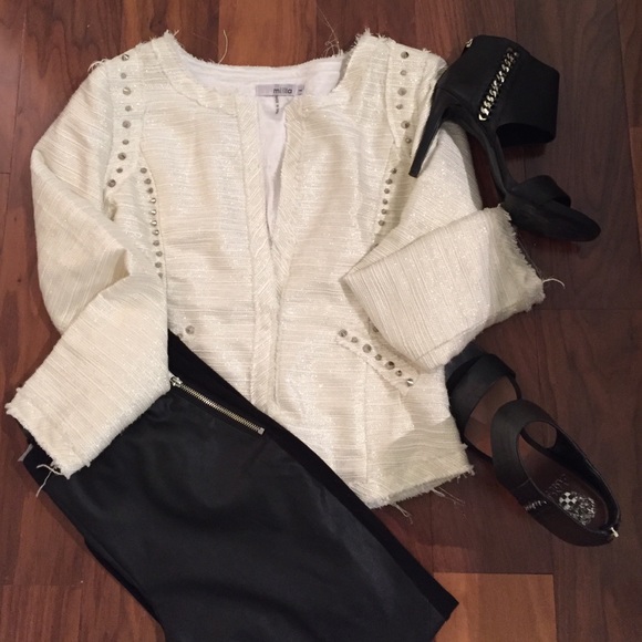 🎀🛍Milla Cream & Silver Spike Studded Jacket
