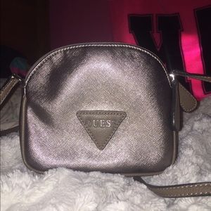 GUESS PURSE cleaning out my wardrobe NEED GONE!!