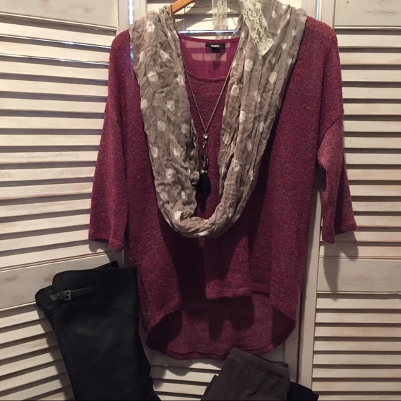Lightweight Sweater Material Top - Picture 1 of 3