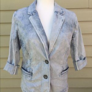•NWOT DKNY Denim Blazer•
