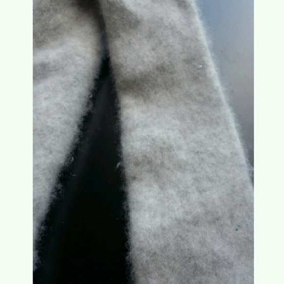 SOLD Cashmere Girls - Picture 4 of 4