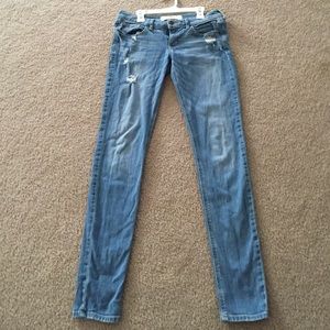 Hollister size 5L 27w X 33L Jeans