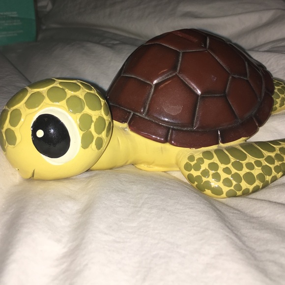 Cute turtle (piggy) bank