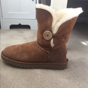 Badly Button Chestnut Uggs