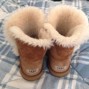 UGG BOOTS size 6