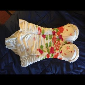 Jantzen pin-up one piece floral swim suit.