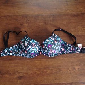 NEW Victoria secret "wear everywhere" bra 32dd