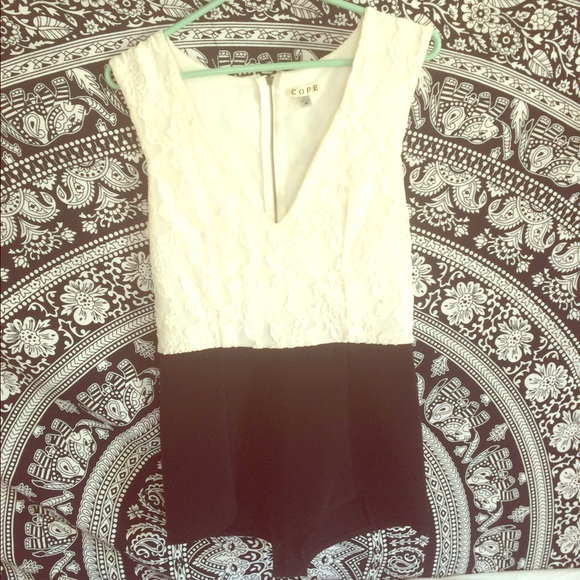 V-Neck Black/White Lace Romper