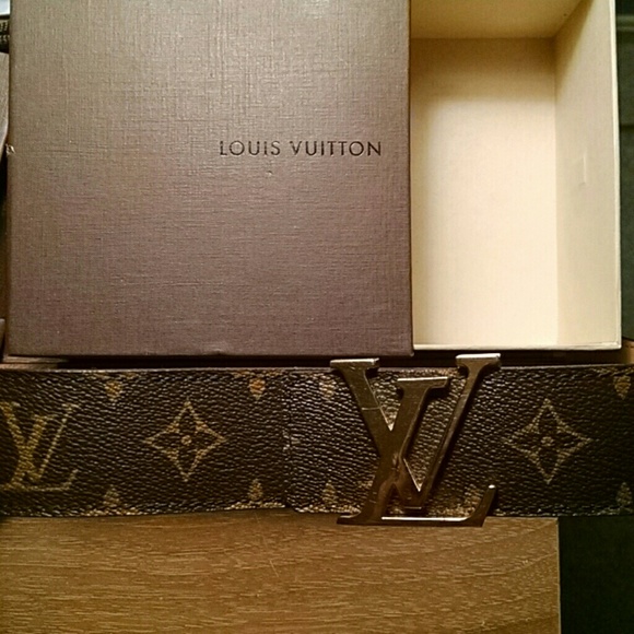 Louis Vuitton Accessories - Louis Vuitton - Authentic - Belt