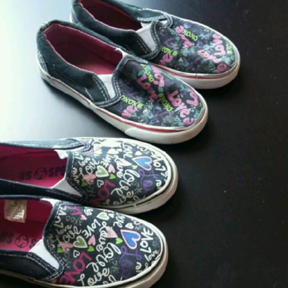 11 Girls Slip ons