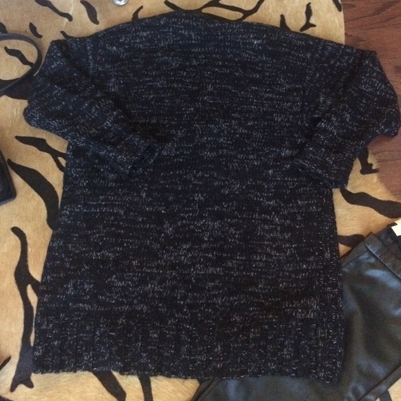 MICHAEL Michael Kors Slouchy Oversized Sweater😍👚 - Picture 4 of 4