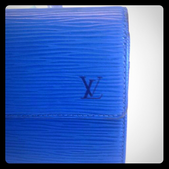 Blue Louis Vuitton Epi Portefeuille Sarah Wallet