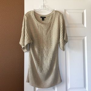 Medium wheat sweater.
