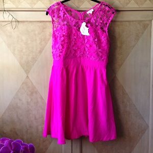 Hot pink illusion neckline dress size L, tea & cup