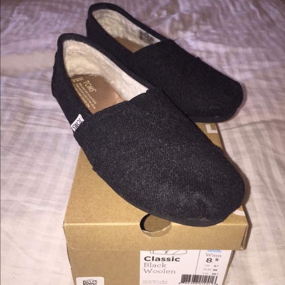 Black Classic Toms - new!