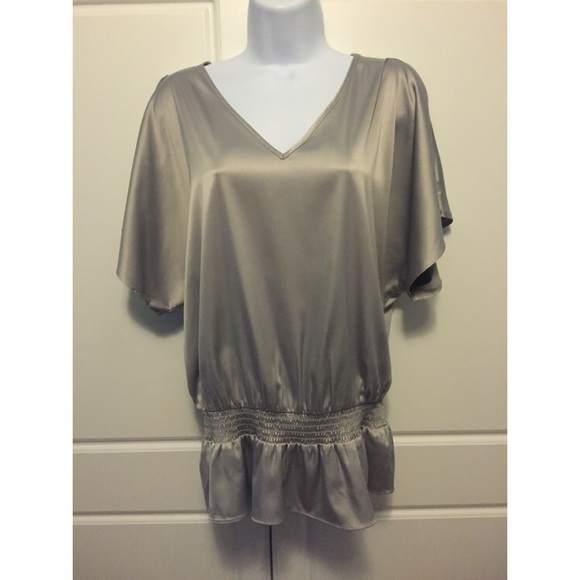 Limited Silver V Neck Cold Shoulder Top - Picture 2 of 4