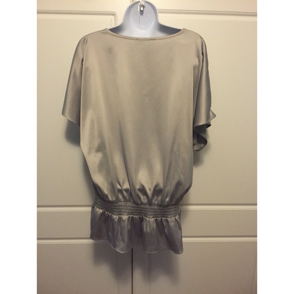 Limited Silver V Neck Cold Shoulder Top - Picture 3 of 4