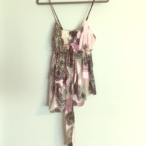 Asymmetrical baby doll tank. - Picture 1 of 3