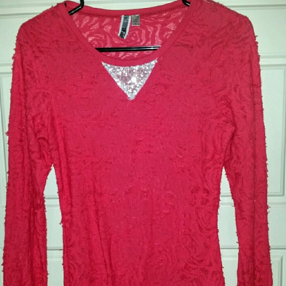 BKE Magenta top with silver sequin detailing