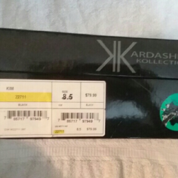 🎉💕SEXY ANKLE BOOTIES💕🎉 - Picture 4 of 4