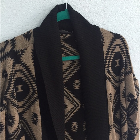 Aztec Cardigan - Picture 2 of 3