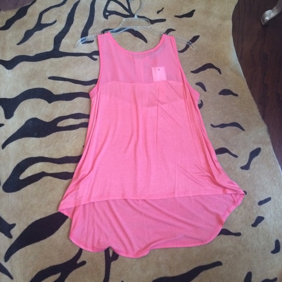 Spring Coral Tank 😍👚💐💞