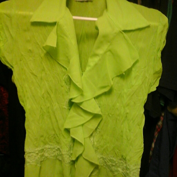 Shirt light green with flowers