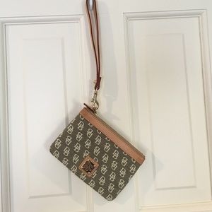 Dooney & Bourke wristlet/wallet