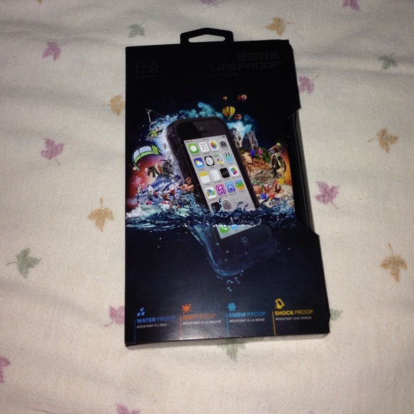 IPhone 5C Lifeproof case
