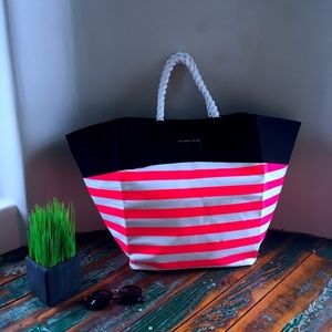 Victoria's Secret beach/pool tote never used