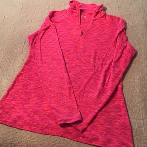 Sporty 3/4 zip long sleeve top