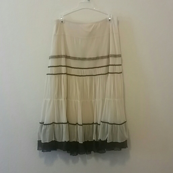 New York & Company tan and brown skirt