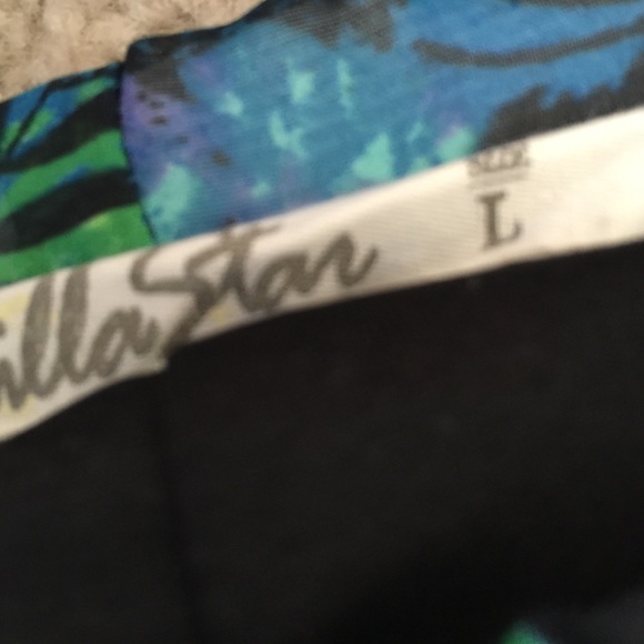 Floral Shorts - Picture 2 of 2