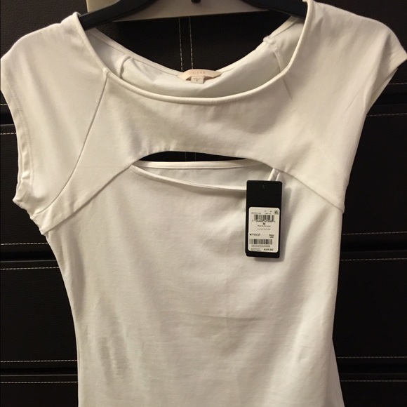 Guess cut out top