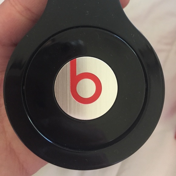 Beats solo HD - Picture 2 of 3
