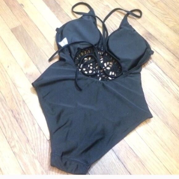Black One Piece Cutout Swimsuit - Picture 3 of 3