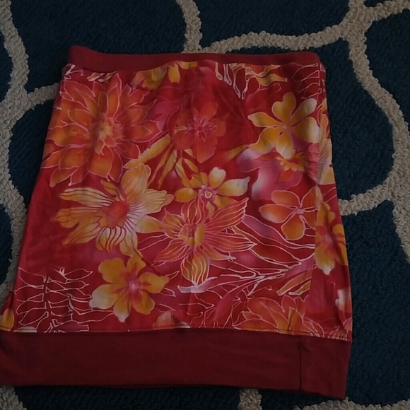 Flower printed tube top - Picture 2 of 2
