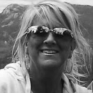 Meet your Posher, Toni