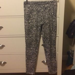 Tribal print legging