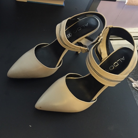 ALDO Shoes - Nude Pointed Heels