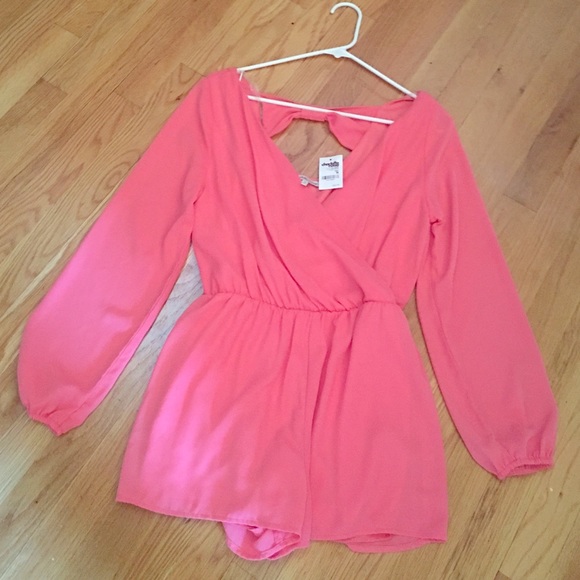 Coral Shorts Romper with Open back - Picture 1 of 4