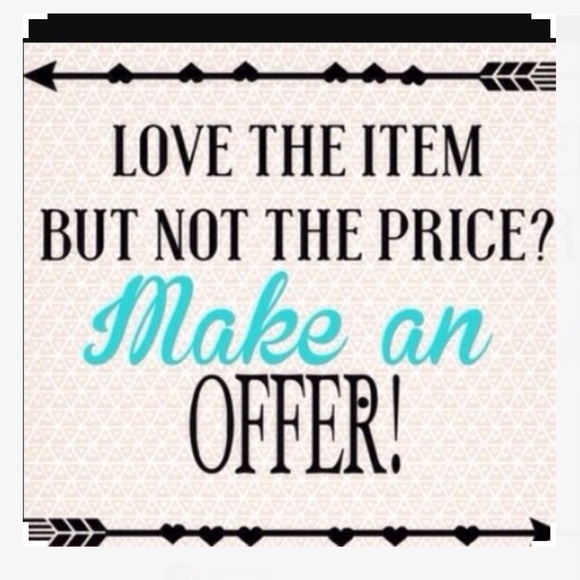 💕MAKE ME AN OFFER💕 - Picture 2 of 2