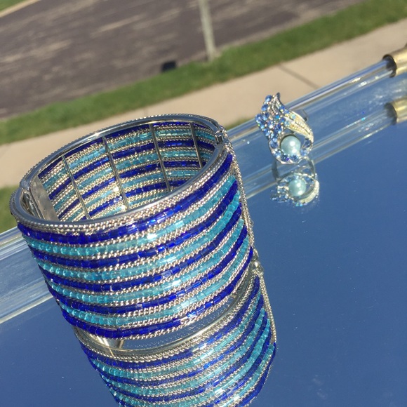 Bracelet with ring