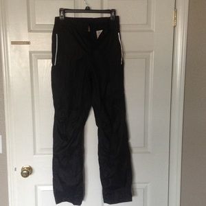Maggie Lane, M, golf Rain Pants, missing snap
