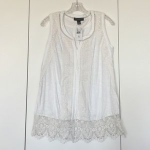 White lace maternity tank NWT