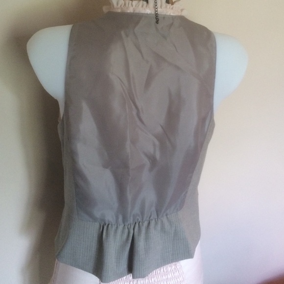 NYC beige vest Sz 8 - Picture 3 of 3