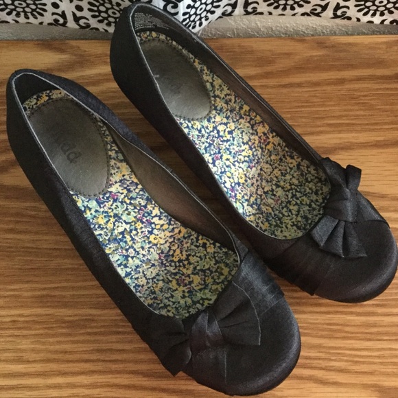Black High Heel Shoes
