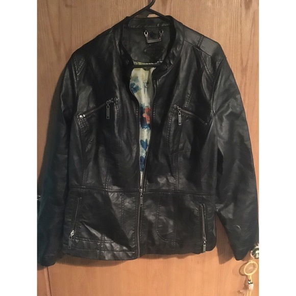 Cute Leather Jacket {Faux leather}
