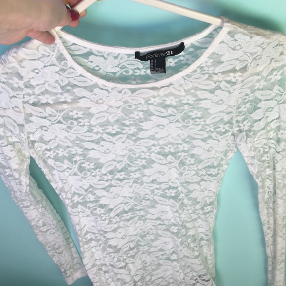 White lace fitted top