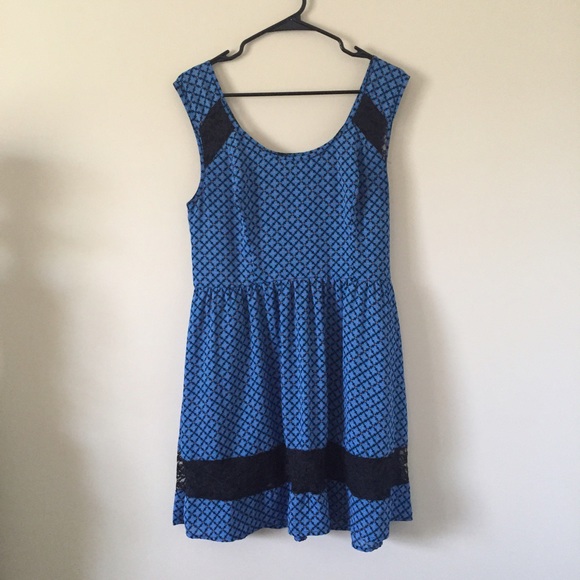 Bar III dress size L
